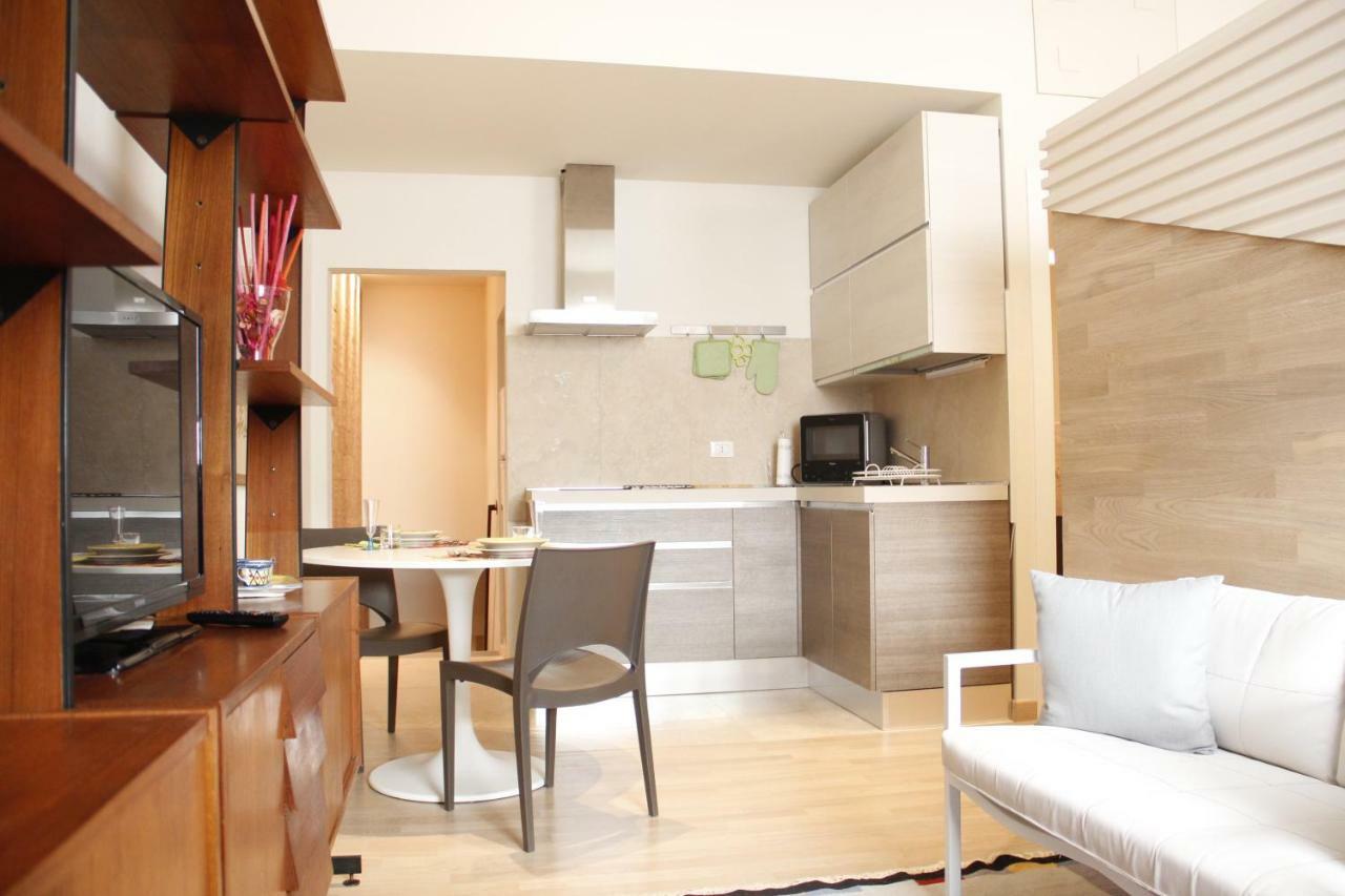 Art Apartment Porta A Prato Florence Buitenkant foto