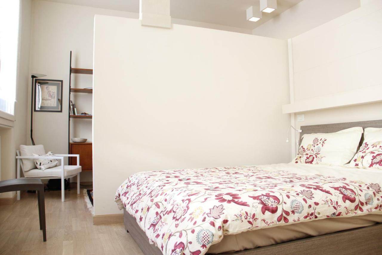 Art Apartment Porta A Prato Florence Buitenkant foto